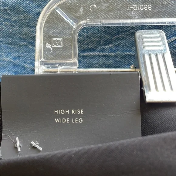 Banana Repulic, Black Floral, Wide Leg Pants, Size 12 Long - Picture 6 of 11